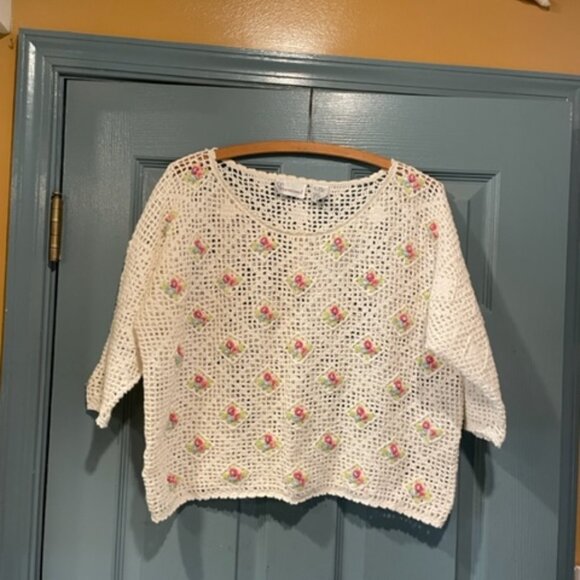 Knitted vintage top, boho, charming, white/floral, L, never worn - Picture 1 of 4